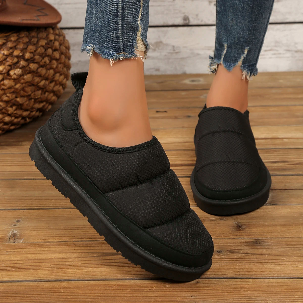 women's shoes new bread vamp women's snow boots warm short plush boots large size women's winter casual shoes casual sneaker